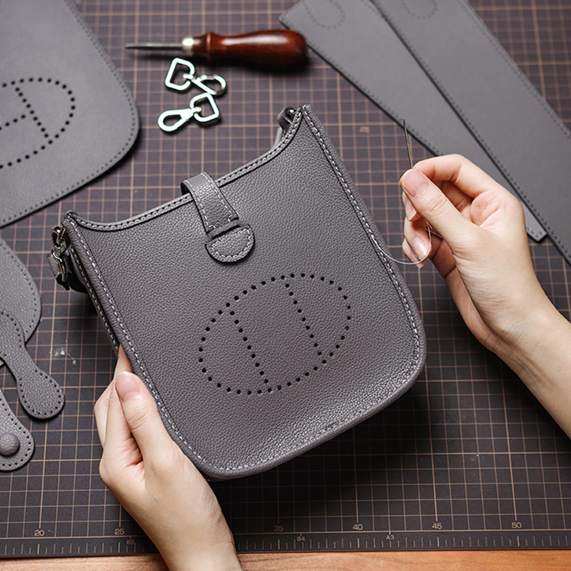 Eveline Bag Leather Mini Crossbody Bag DIY Kit - POPSEWING® - Image 2